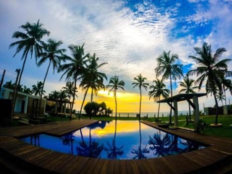 The Lighthouse Negombo Hotel ภายนอก รูปภาพ