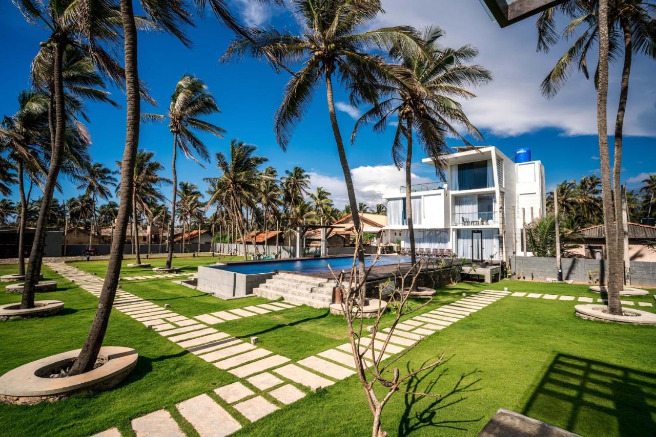 The Lighthouse Negombo Hotel ภายนอก รูปภาพ